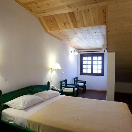 Stafilos 4* Skopelos