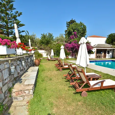 Отель Stafilos 4*