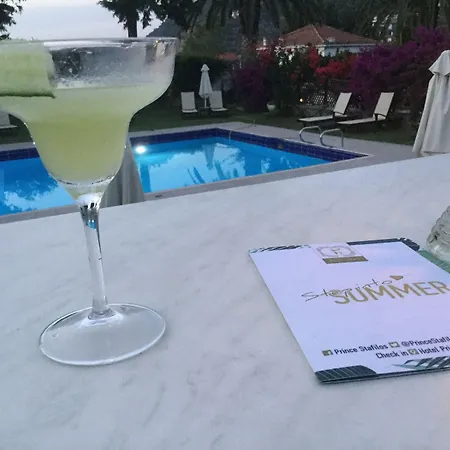 Отель Stafilos 4*