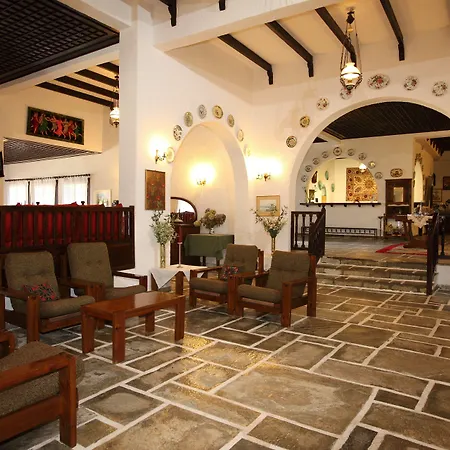 Отель Stafilos 4*