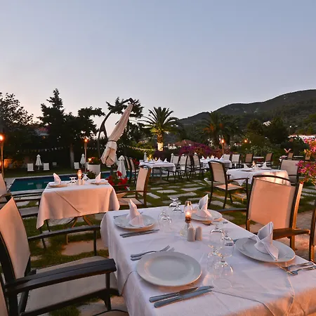 Stafilos Отель Скопелос