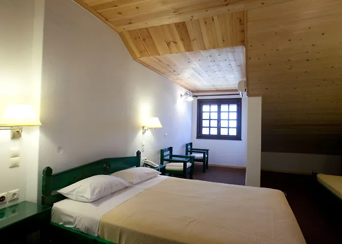 Stafilos 4* Skopelos